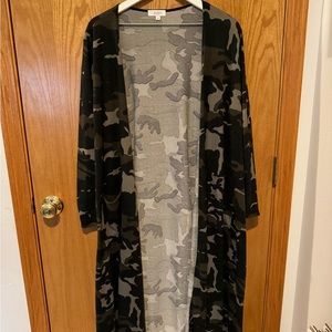 M Camo Lularoe Sarah